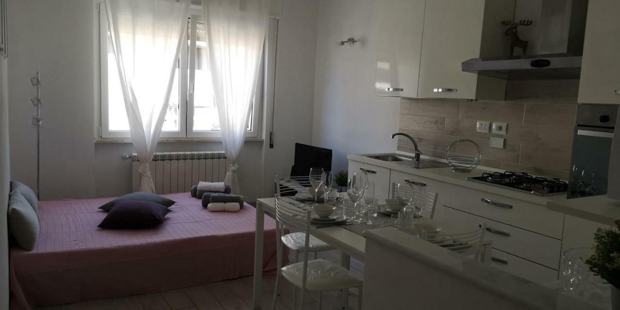 Monica'S Apartment Marina Di Carrara Exterior photo